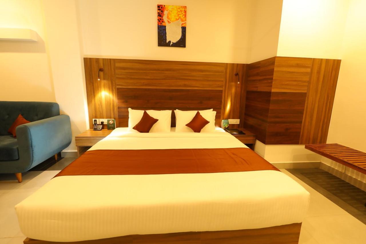 Hotel La Serene Mattannur Mattanur Екстериор снимка